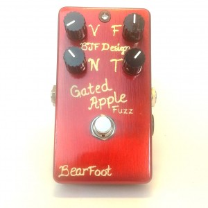 Bearfoot FX Candy Apple Fuzz – Gated 